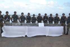 الجيش ينشر صور قناطير الكوكايين التي حجزها أمس بسكيكدة