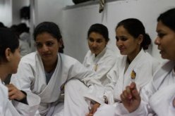 شرطيات متخفيات بلباس مدني في نيودلهي للايقاع بالمتحرشين