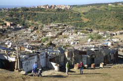 بدء تحطيم 40 ألف بيت قصديري من “أحزمة البؤس” بالعاصمة