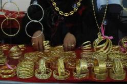 طالبة جامعية تسرق  مجوهرات جدتها بالعاصمة