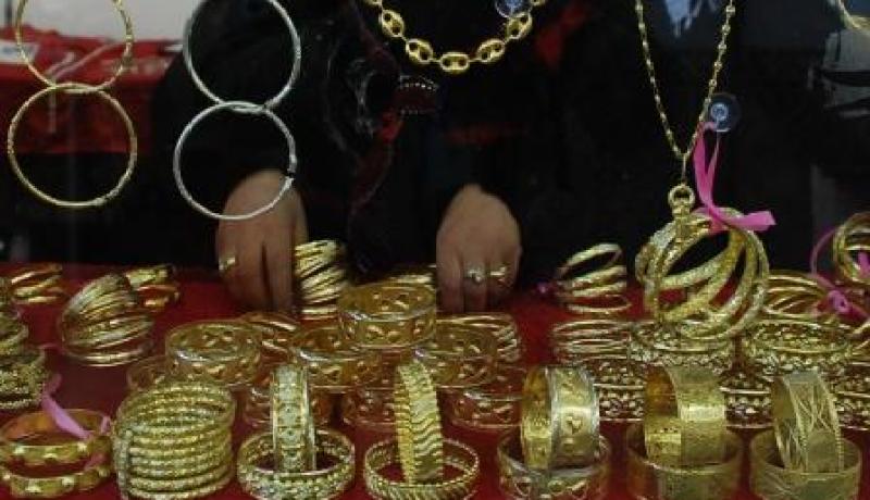 طالبة جامعية تسرق مجوهرات جدتها بالعاصمة
