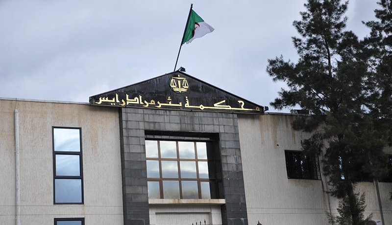 3 سنوات حبسا لشيخ اختلس أموالا من شركة تسوّق الزيوت الصناعـية لسوناطراك