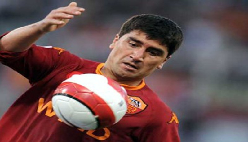 مانشيستر سيتي الانجليزي يقترب من ضم التشيلي بيزارو