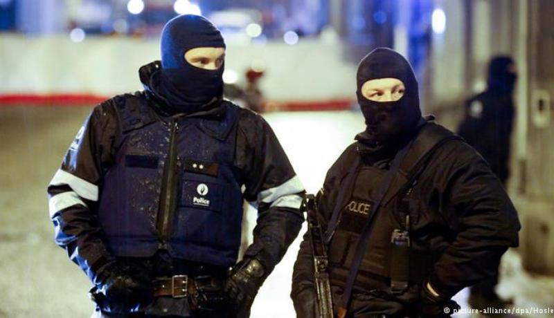بلجيكا تحتجز شخصين خلال مداهمات أمنية