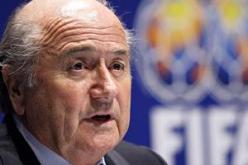 بلاتير‮ ‬يتجاوز حدود مسؤوليته ويوجه اتهامات‮ ‬غير مباشرة للجزائر وأنغولا