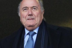 بلاتير يصل الى مطار هواري بومدين بالجزائر