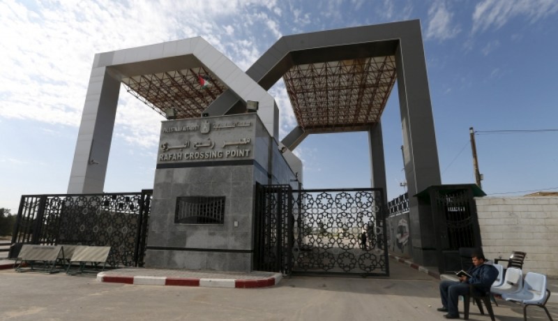 فلسطين تطالب مصر بفتح معبر رفح بشكل دائم