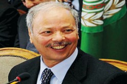 احمد بن حلي يصل الى بغداد لبحث ترتيبات عقد القمة العربية المقبلة