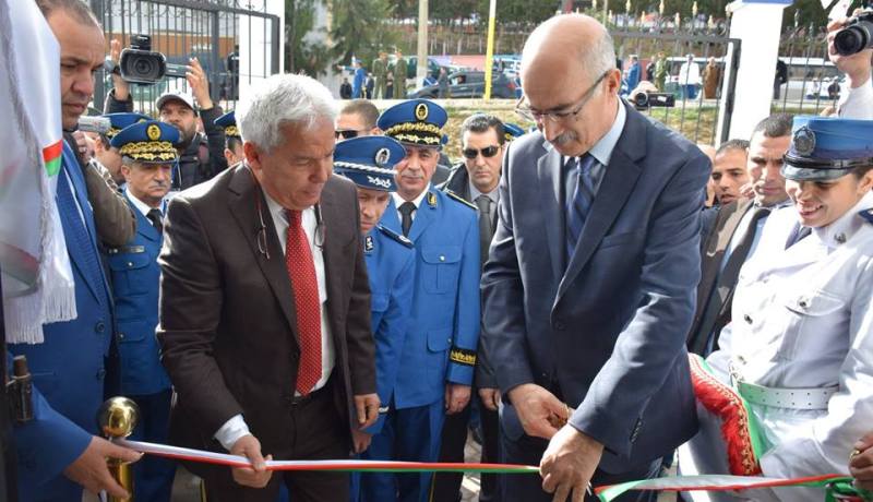 بوهدبة يُدشن ويتفقّد منشآت وهياكل شرطية بسطيف