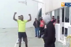 عائلة “بودربالة” تلقي النظرة الأخيرة على جثة إبنها بإسبانيا