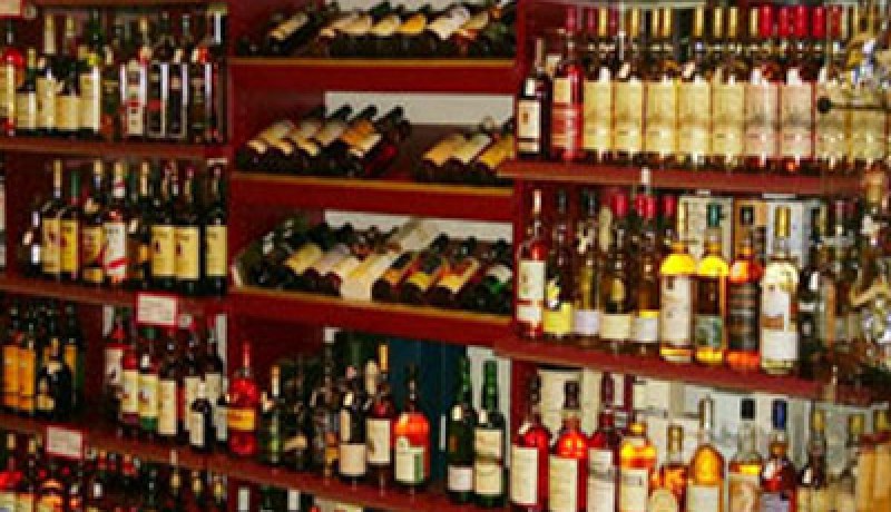 إدانة متهمين من بين 50 آخرين أحرقوا محلا لبيع الخمور بوهران