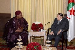الرئيس بوتفليقة يستقبل السفير الجديد للنيجر بالجزائر