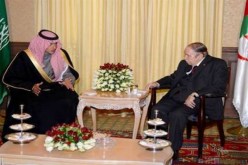 بالفيديو بوتفليقة يستقبل الأمين العام لمؤسسة الأمير محمد العبد الله الفيصل الخيرية