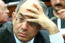 الحكم غيابيا بالسجن 30 عاما على وزير المالية المصري السابق
