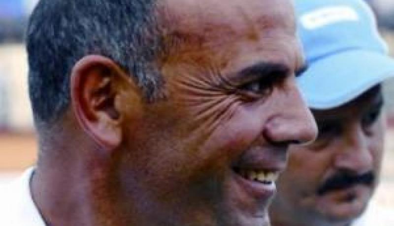 بوعلي تشابك مع الأنصار وعمراني تحدث عن مؤامرة ضده بتلمسان