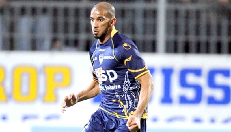 بوعزة يتعرض لهتافات عنصرية من أنصار “راسينغ سانتاندير” الاسباني