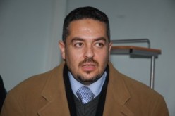 ـ 65 ألف توقيع لرشيد بوعزيز