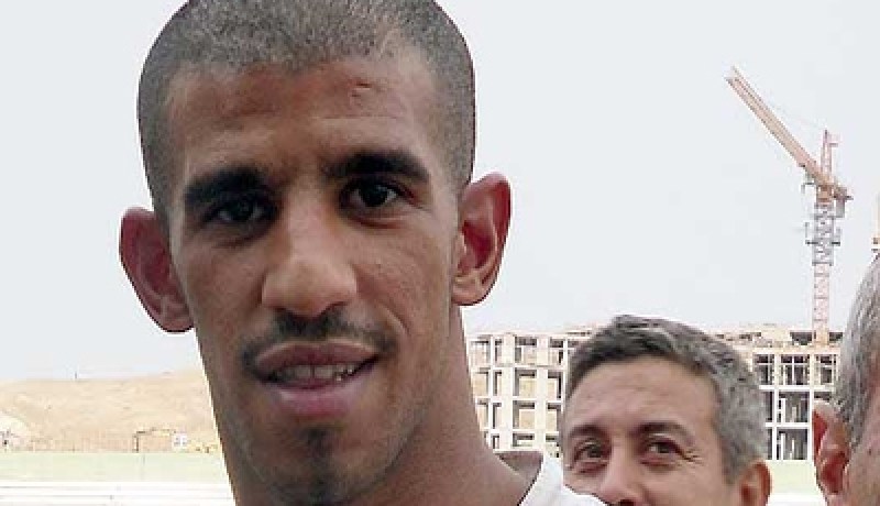مدرب ''ميلوال'' الإنجليزي يتراجع عن ضم بـــــوعــــــزة ويؤجــــل عرضـه إلى جوان المقبل
