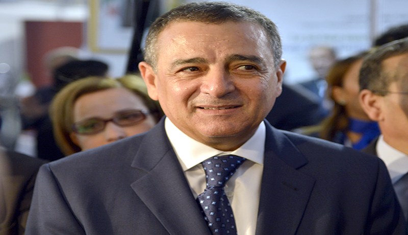 بوشوارب يخمّم على الخدامين