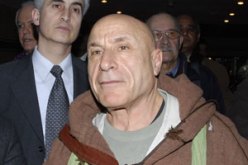 بوجدرة يصف كتاب الجزائر المشاركين في صالون باريس “بالخونة”