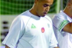 بوڤرة‮ ‬يلمح إلى المغادرة نحو الدوري‮ ‬الإنجليزي‮ ‬الممتاز