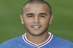 غلاسكو رانجرز‮ ‬يريد الإحتفاظ ببوڤرة وتمديد عقده لمواسم أخرى