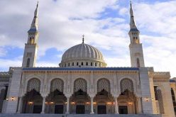 والي البويرة يأمر بفتح مساجد كانت مغلقة بسبب إجراءات الوقاية من فيروس كورونا