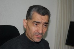 شريف رحماني هو المعني الأول بمطلب فتح ملف تجارب فرنسا النووية