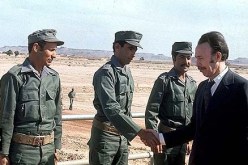 ممرض عجز عن مواصلة حلق لحية بومدين الذي غلبته دموع عودته