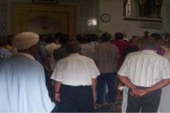 مصلون‮ ‬يعتصمون داخل مسجد للمطالبة برحيل الإمام في‮ ‬بواسماعيل