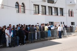 إحتجاج كبير لشباب جهاز الإدماج المهني لعدم تلقي رواتبهم