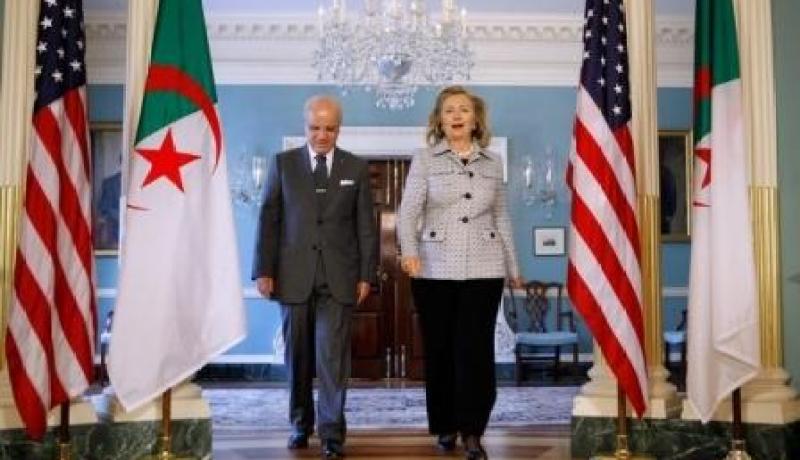 هيلاري كلينتون في الجزائر قبل ديسمبر المقبل