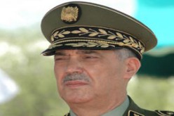 بوسطيلة يجتمع بقادة المجموعات الإقليمية للدرك لوضع إستراتيجية لإنجاح الانتخابات