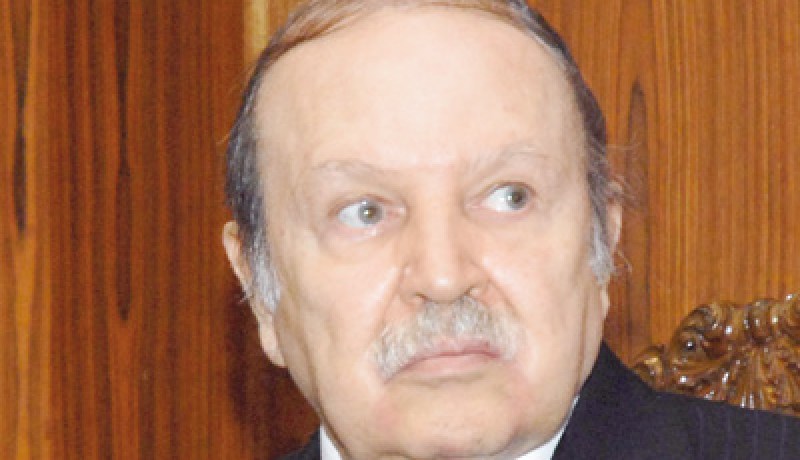 بوتفليقــــــة يُخــــلِّد أطباء الثـــــورة