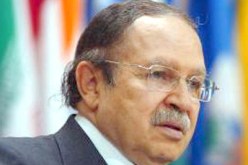 بوتفليقة‮ ‬يلتقي‮ ‬بالقذافي‮ ‬في‮ ‬سيرت