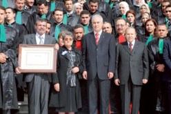 الرئيس يعفو عن المساجين النجباء
