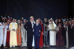 بوتفليقة يمنح وسام العهيد لكركلا