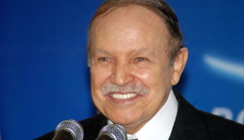 أول لقاء بين بوتفليقة وأوباما