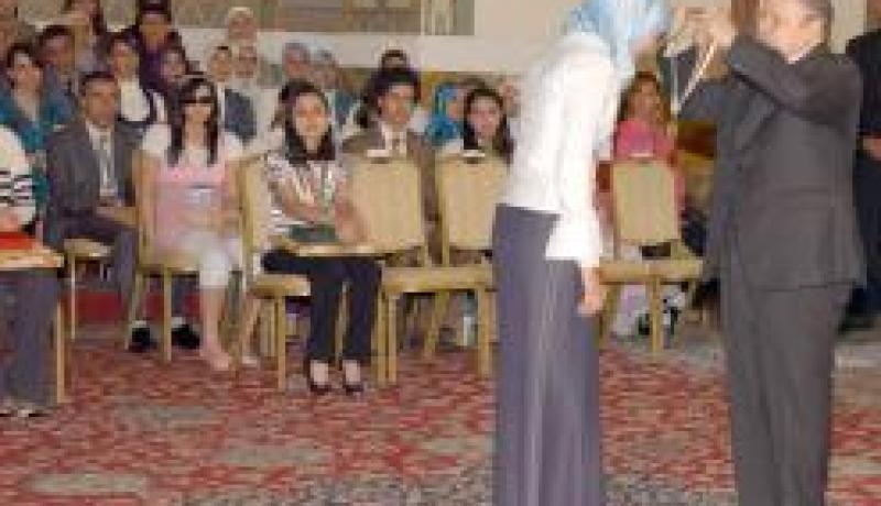 المتفوقون في شهادة البكالوريا لـ2012 يحظون بتكريم رئيس الدولة
