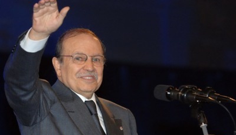 كل الطرق..من أجل مصافحة الرئيس