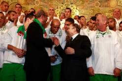 بوتفليقة يفتح جسر جوي إلى انغولا ونجمة أول المساهمين