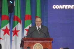 بوتفليقة يضاعف اليوم منحة طلبة الجامعات ومراكز التكوين