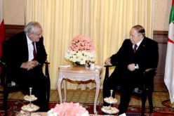 الرئيس بوتفليقة يستقبل جون بيير رافارين