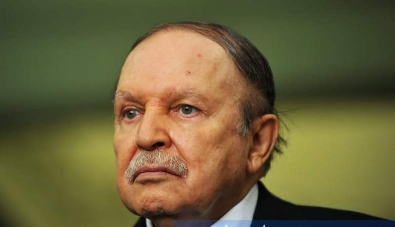 الرئيس بوتفليقة يوقع على مراسيم رئاسية تتضمن التصديق على إتفاقيات تعاون