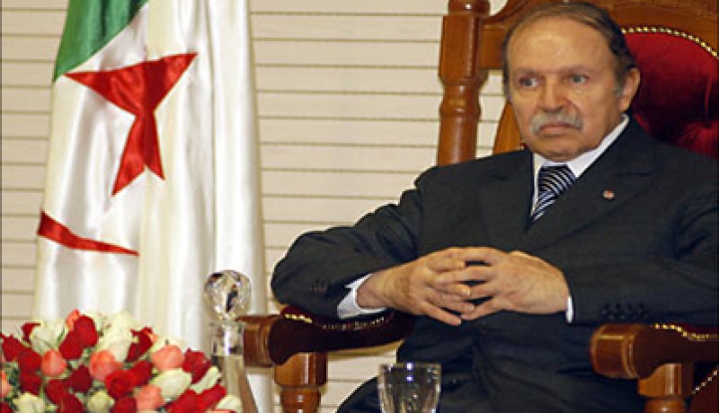 وفد الوساطة الافريقية حول ازمة ليبيا يجري محادثات مع الرئيس الجزائري