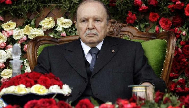 بوتفليقة ينهي مهام 5 مستشارين برئاسة الجمهورية