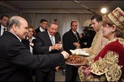 الرئيس الكوبي في زيارة دولة إلى الجزائر