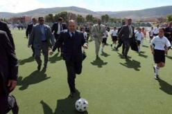 بوتفليقة يتابع الخضر في معركة مصر