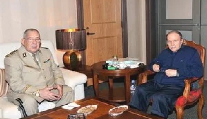 الرئيس بوتفليقة يستقبل رئيس أركان الجيش الوطني الشعبي