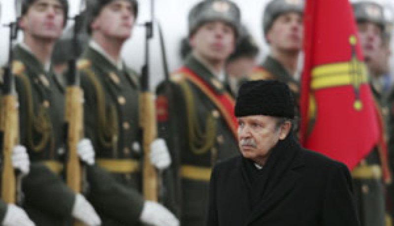 الجزائر تعيد  15 طائرة من نوع  “ميغ 29” الى روسيا لقدمها